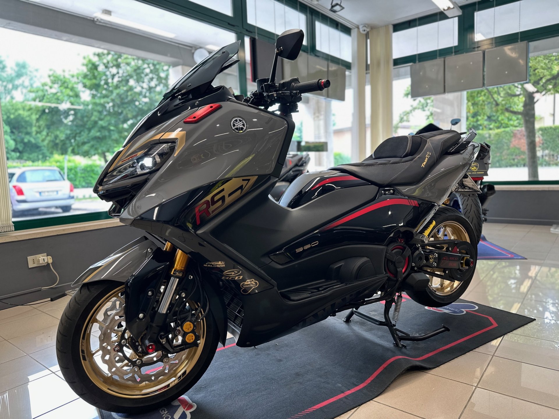 YAMAHA TMAX 560 TECk MAX RS N°285